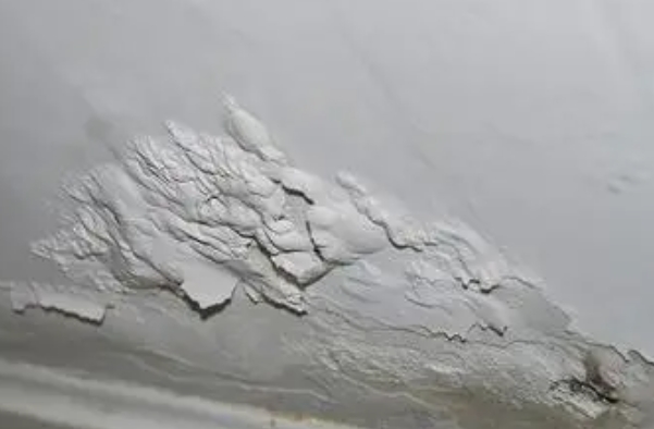 月湖楼顶漏水维修公司分享下月湖卫生间防水层的施工及细部处理。